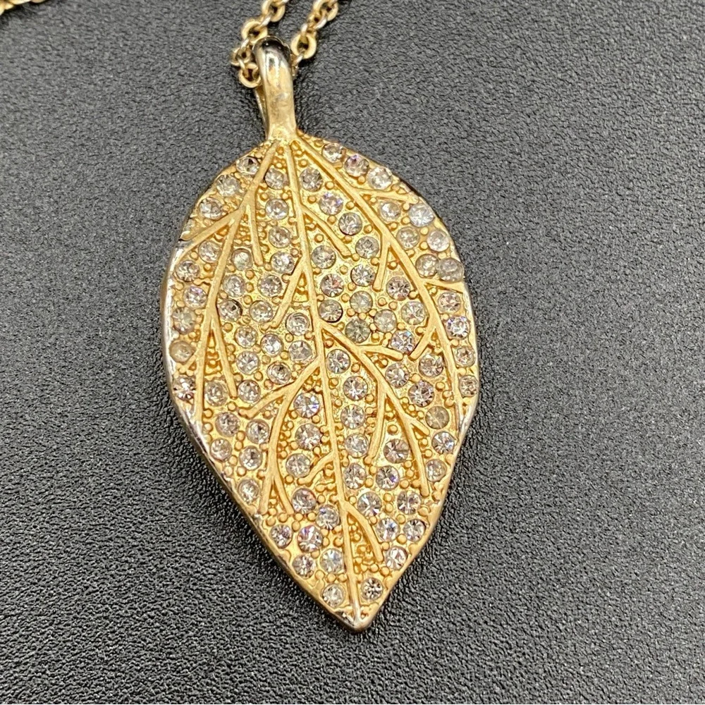 Vintage Lia Sophia Eden Efflorescence Leaf Necklace with Sparkly Crystals